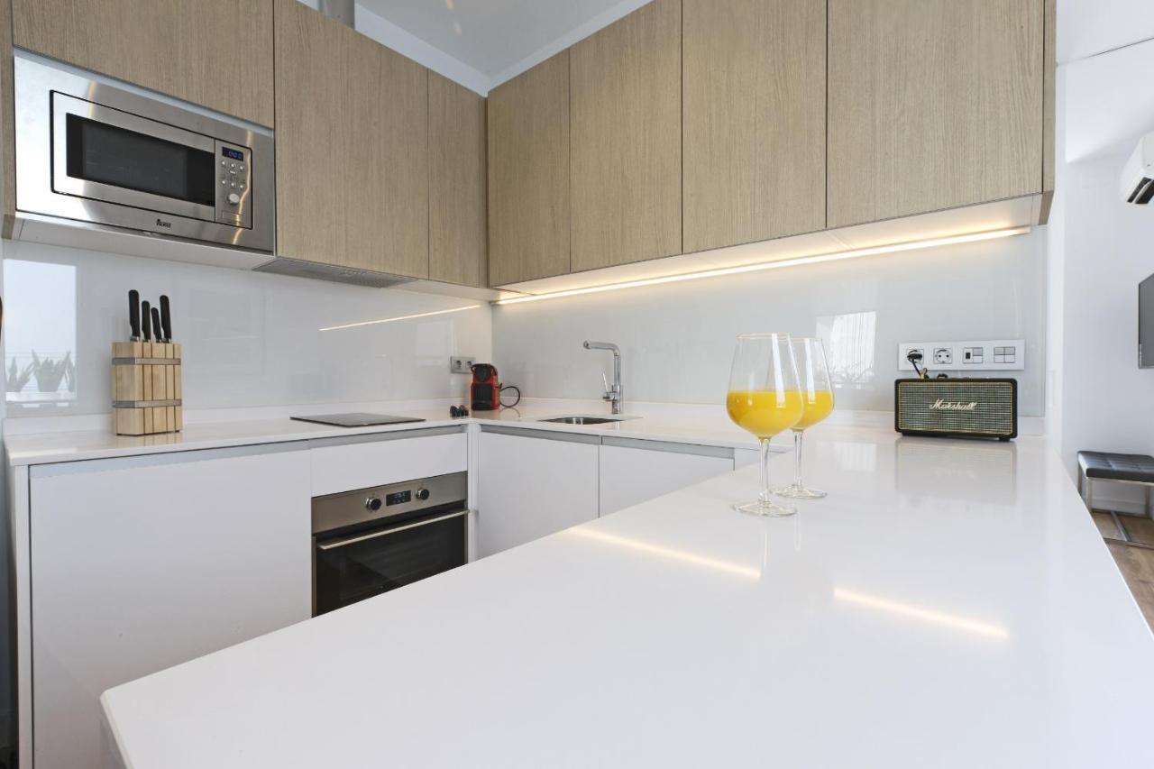 Appartamento Latina Plaza Madrid Esterno foto